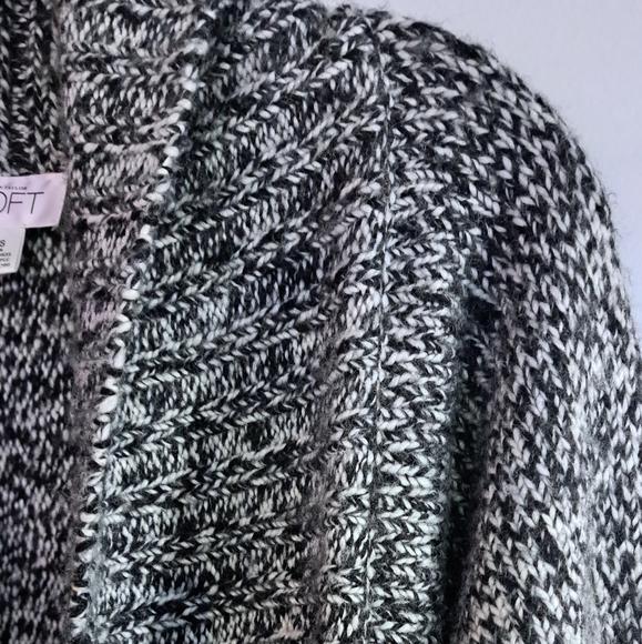 MERINO WOOL CARDIGAN - Picture 6 of 11